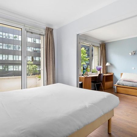 Grand Appartement Avec Balcon - Proche Parc Des Expo - Parking Privee Issy-les-Moulineaux Exteriér fotografie